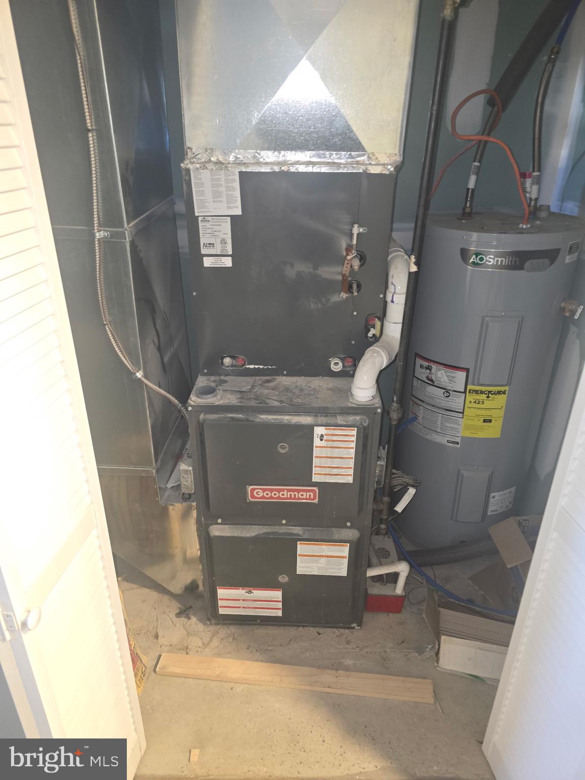 WEST OAK LANE - Residential