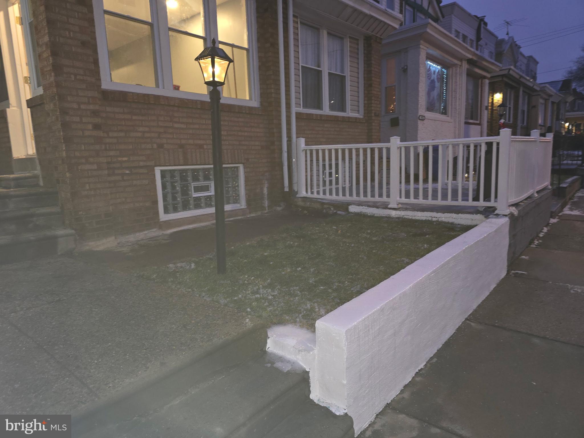 WEST OAK LANE - Residential