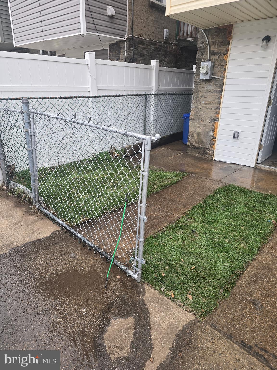 WEST OAK LANE - Residential