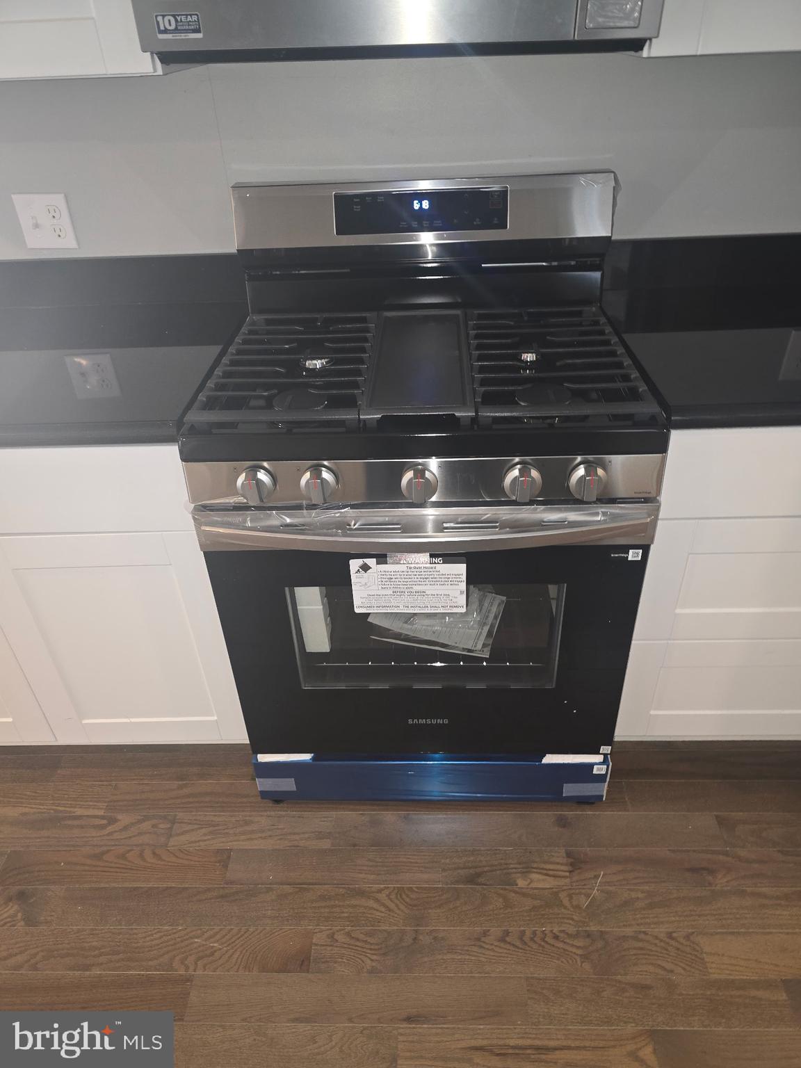 WEST OAK LANE - Residential