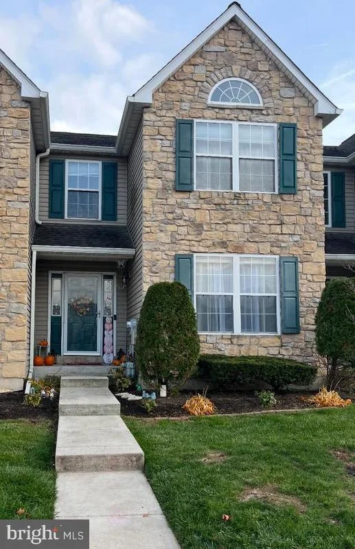 180 Deer Run Court, Royersford, PA 19468