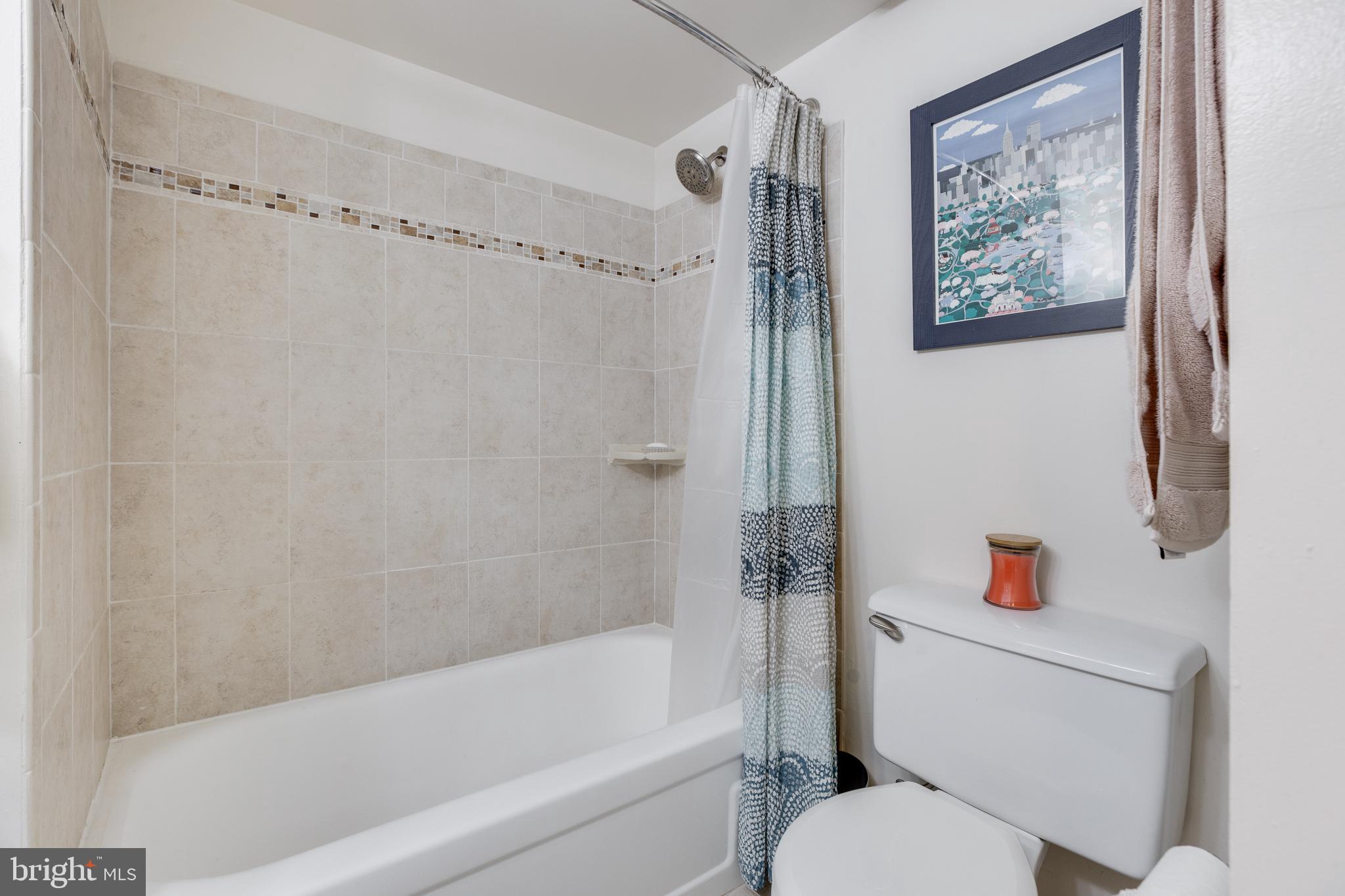 SENTINEL OF LANDMARK - Residential