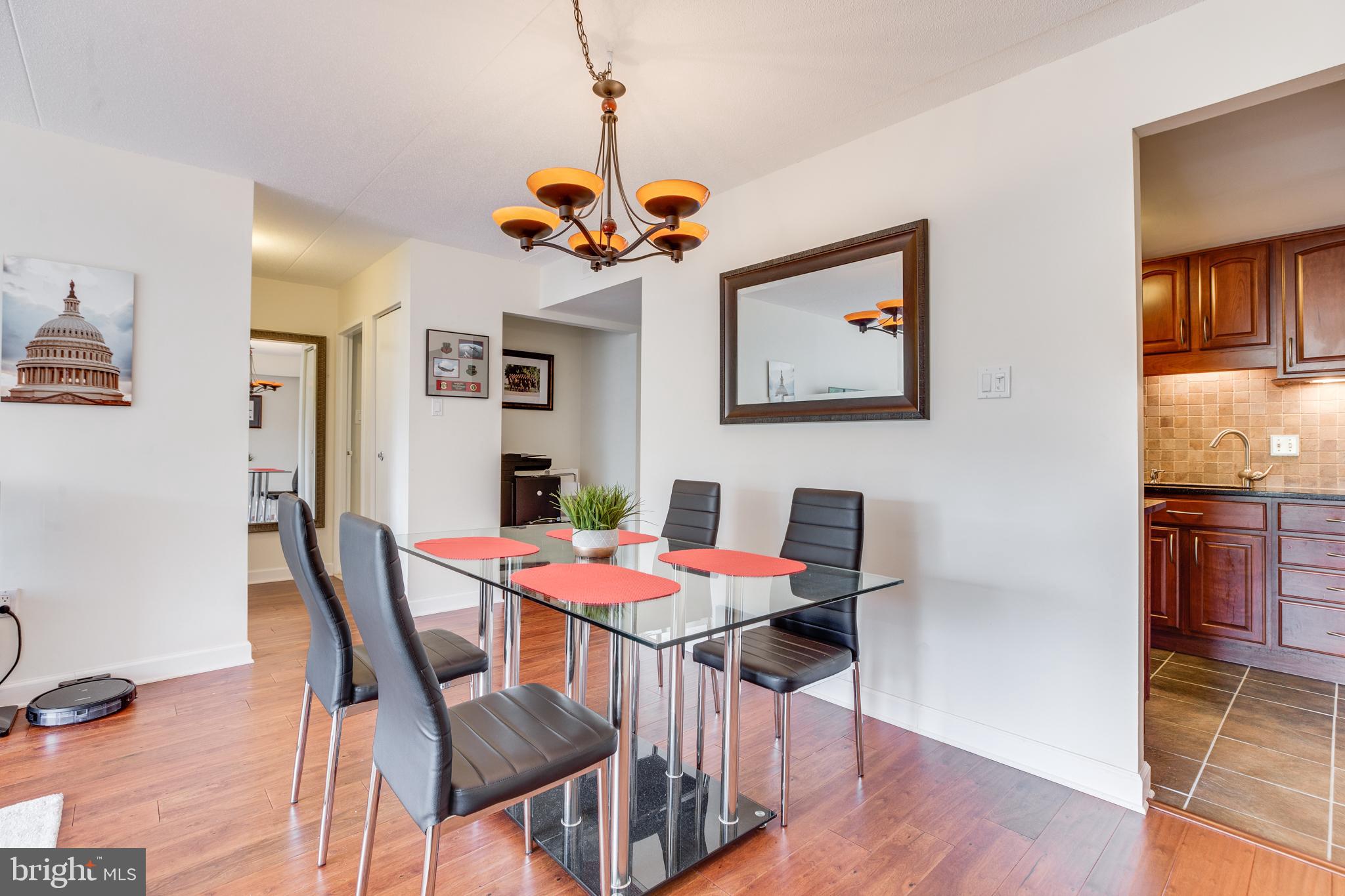 SENTINEL OF LANDMARK - Residential