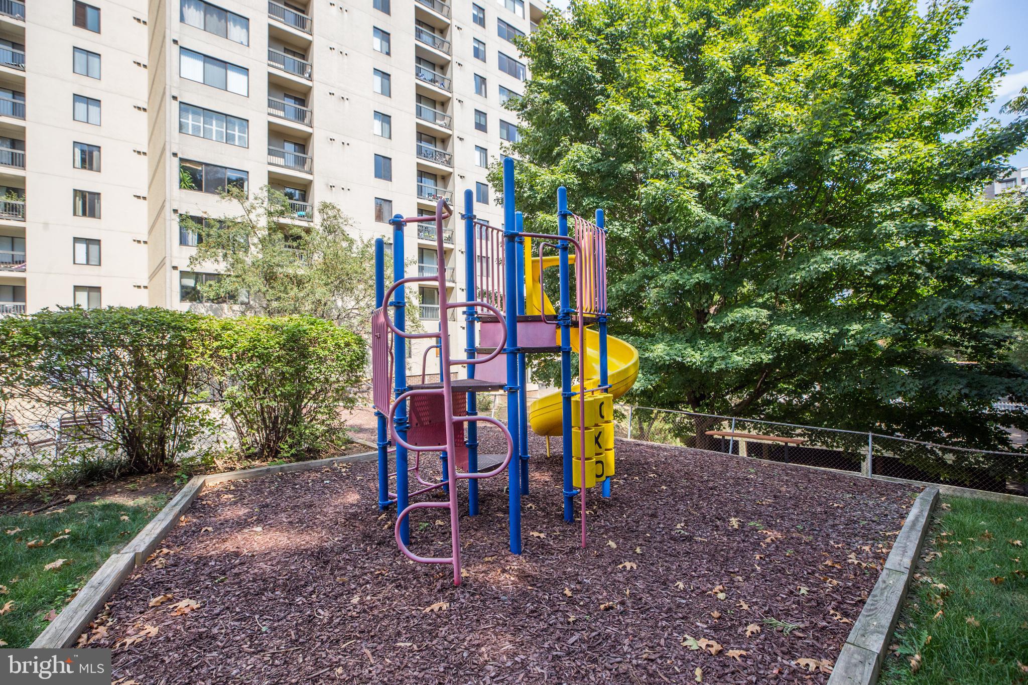 SENTINEL OF LANDMARK - Residential