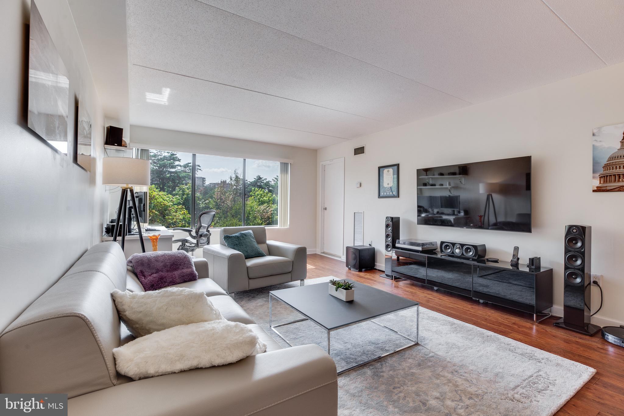 SENTINEL OF LANDMARK - Residential