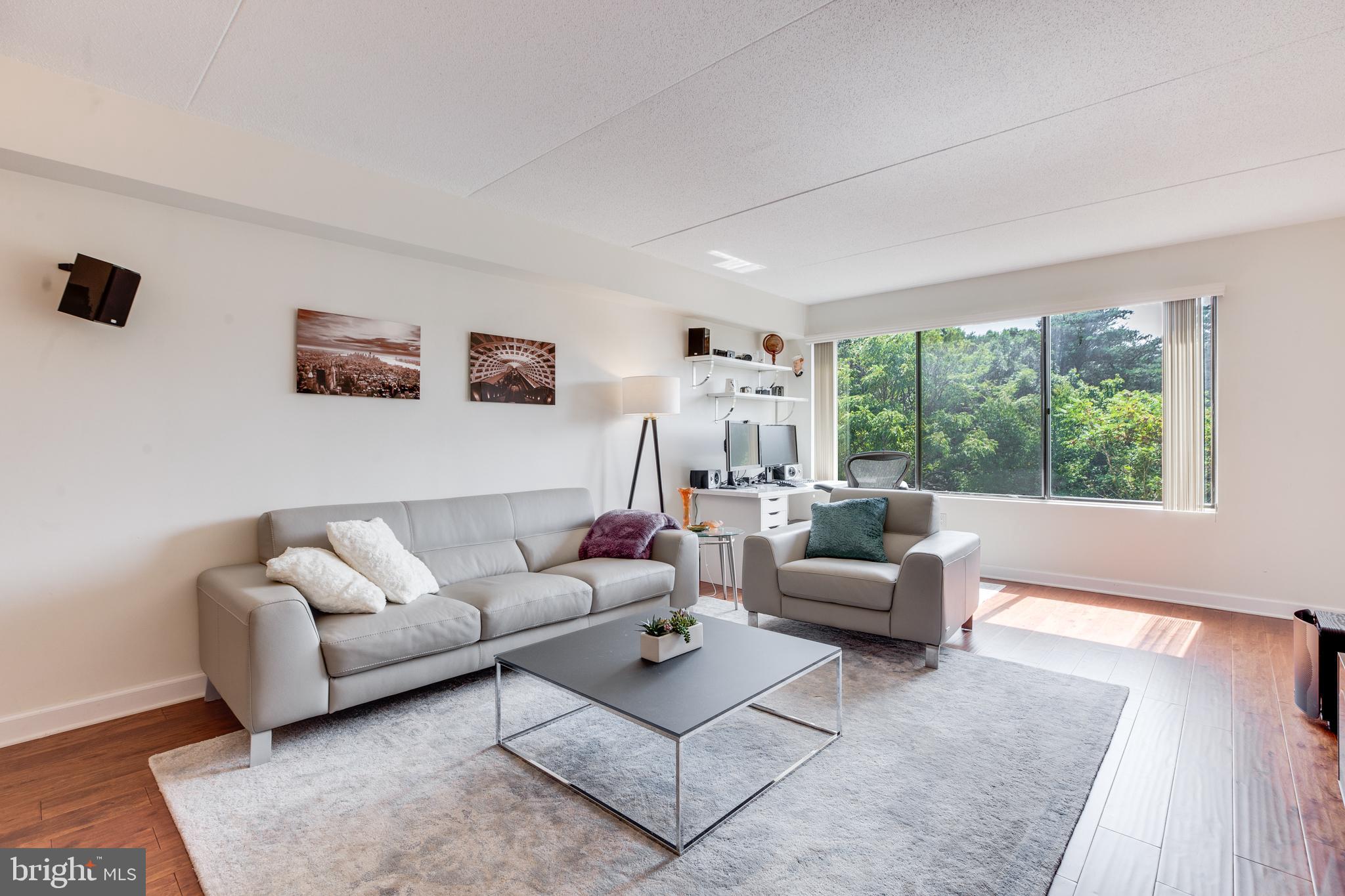 SENTINEL OF LANDMARK - Residential