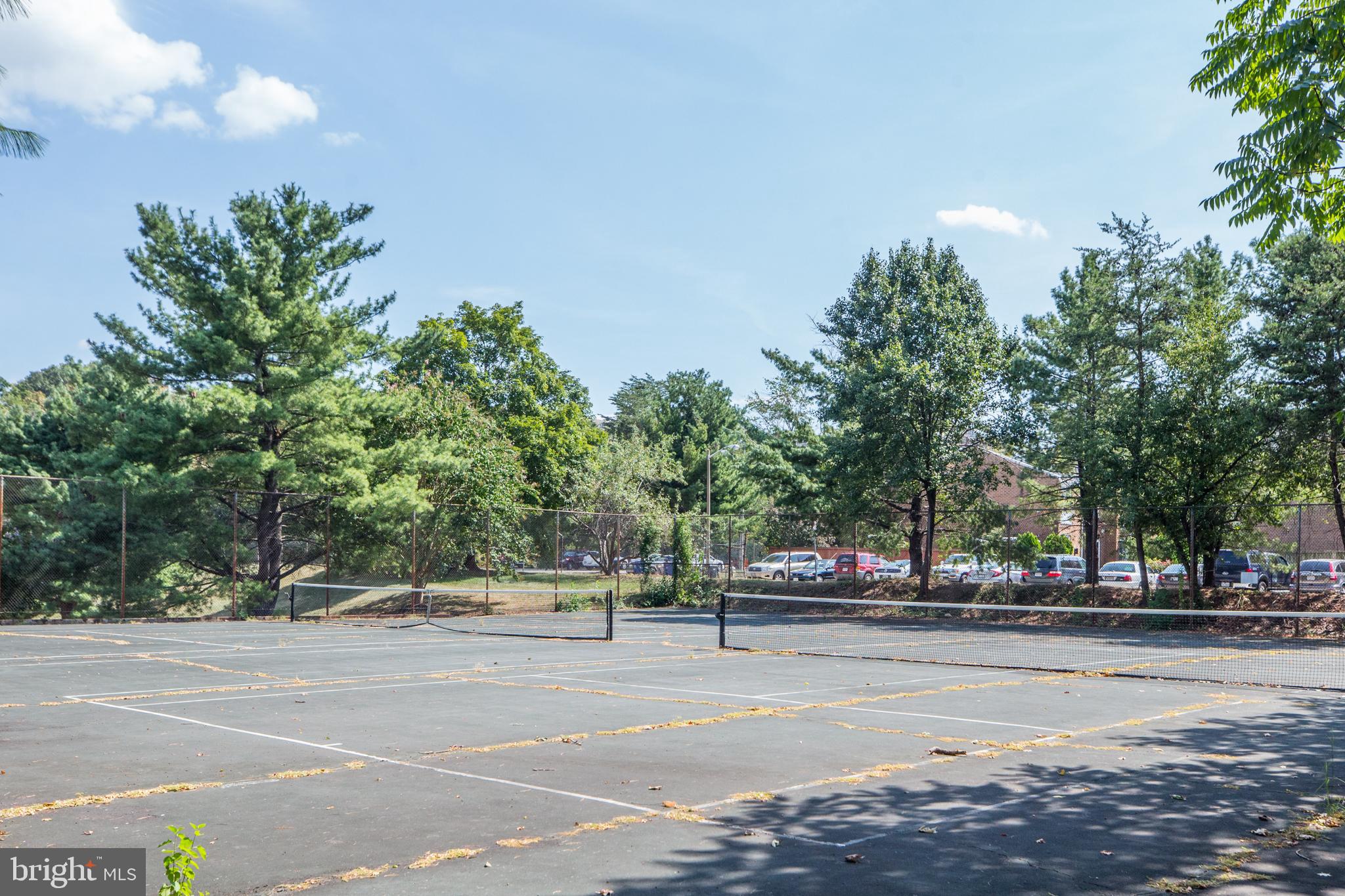 SENTINEL OF LANDMARK - Residential