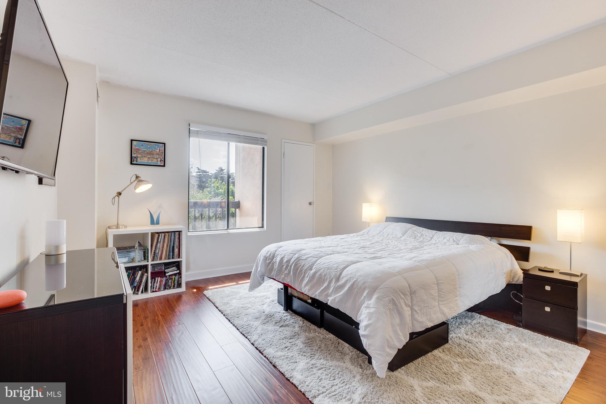 SENTINEL OF LANDMARK - Residential