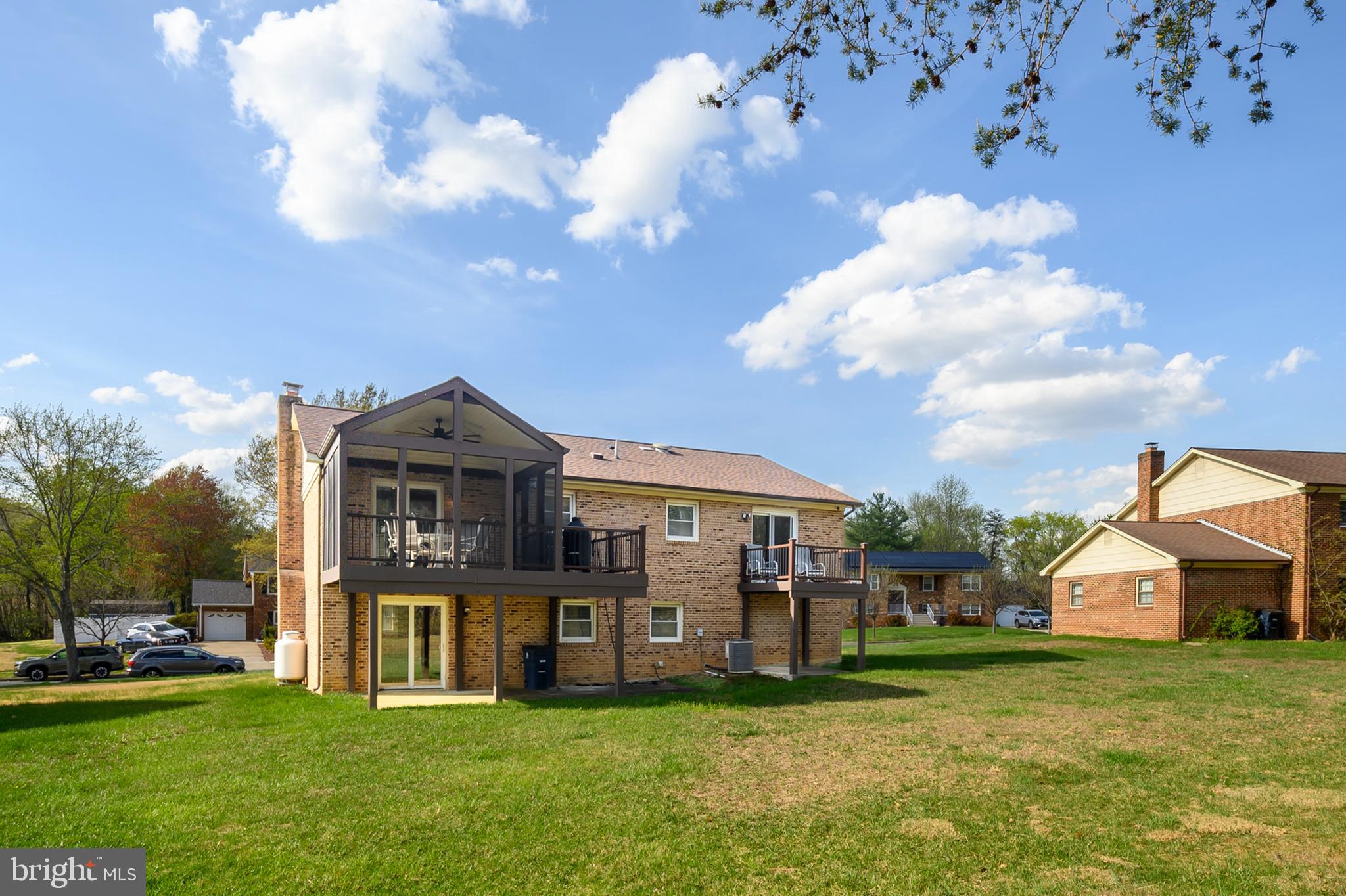 CLINTON VIEW - Residential