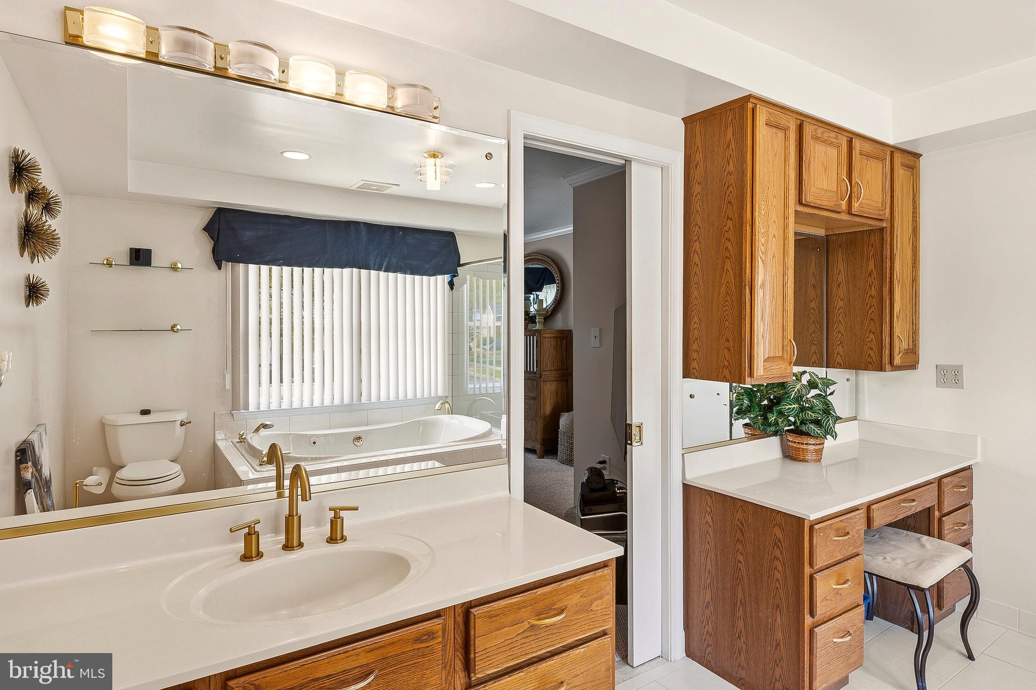 CLINTON VIEW - Residential