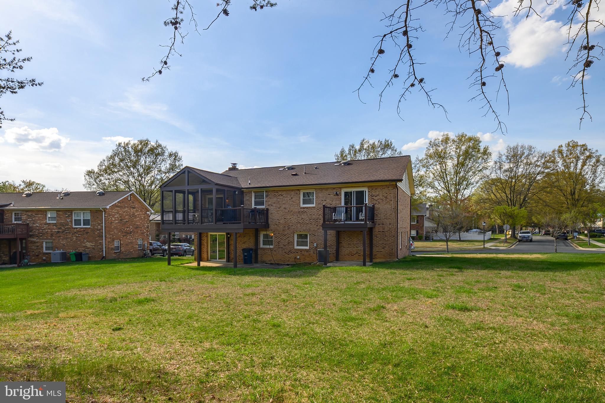 CLINTON VIEW - Residential