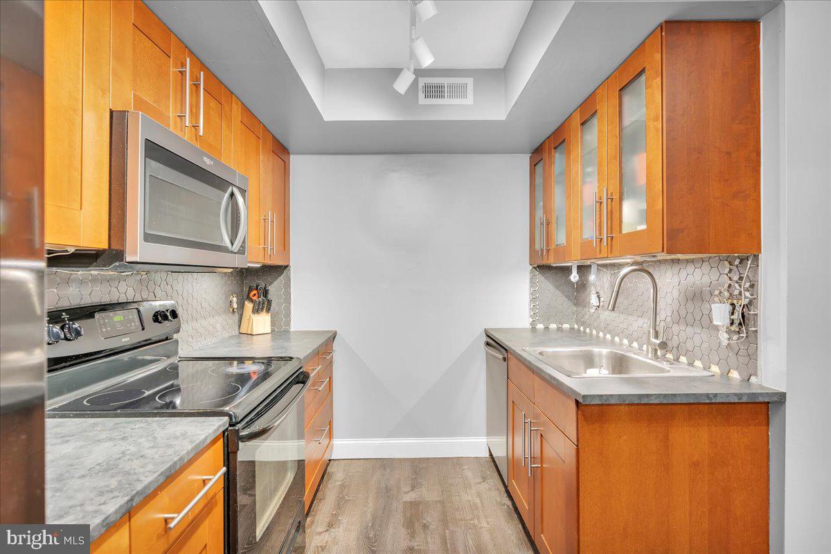 115 E KINGS HIGHWAY #334