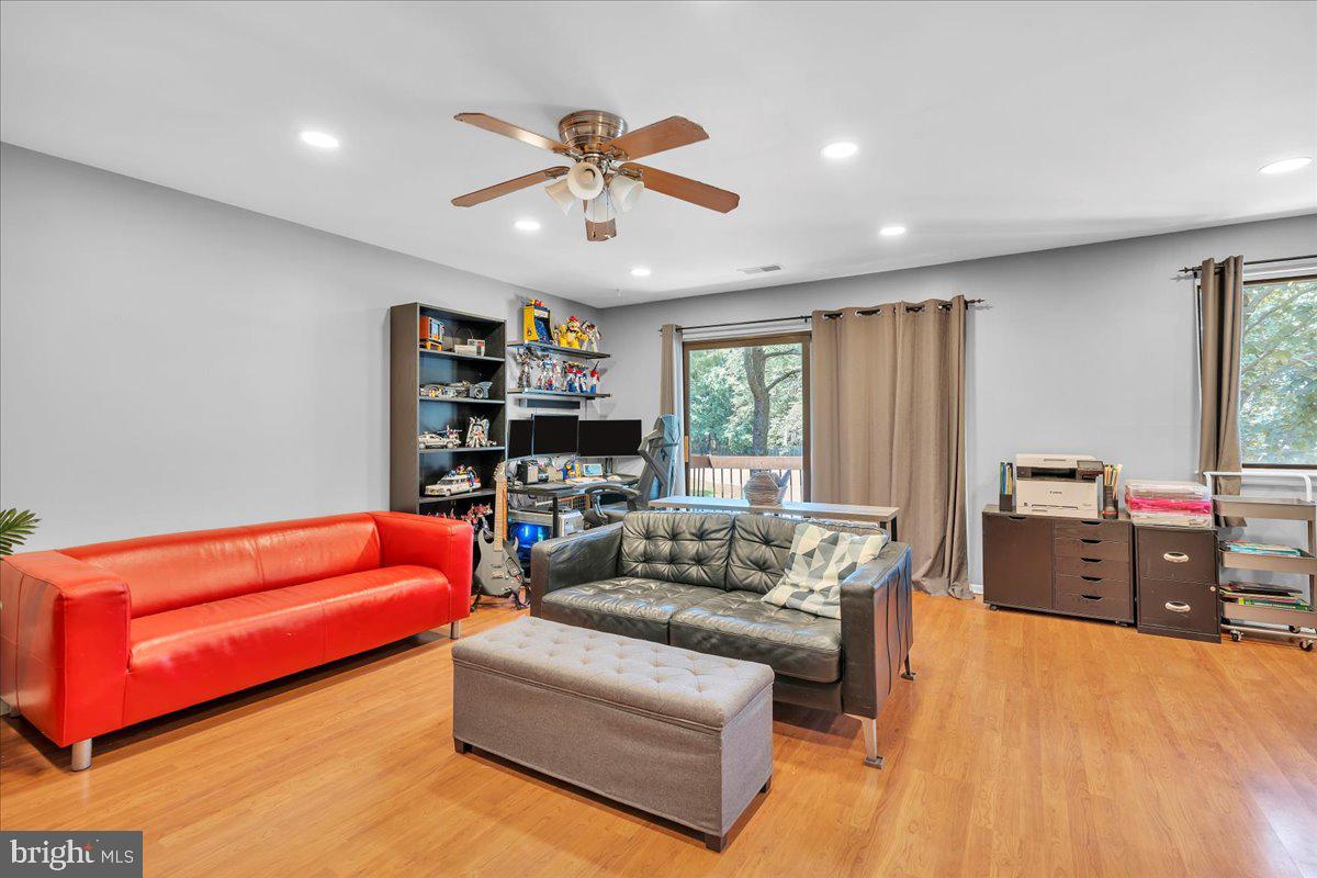 115 E KINGS HIGHWAY #334