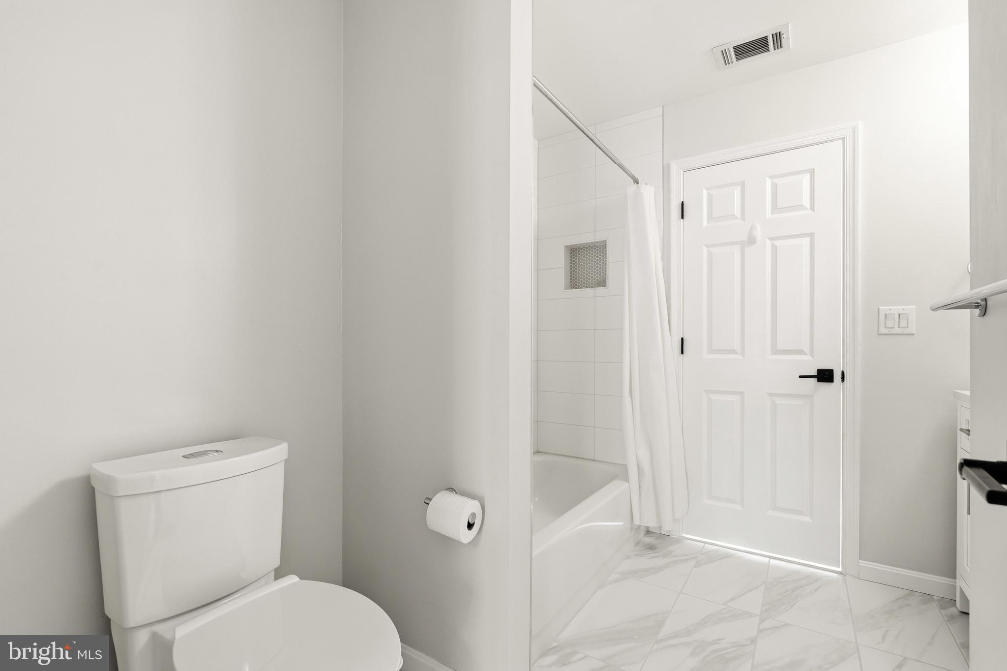 DARNESTOWN OUTSIDE - Residential