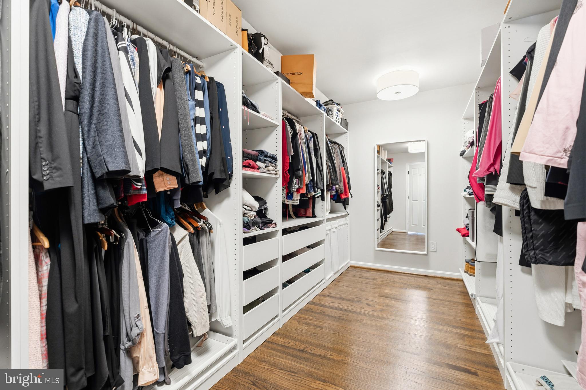 DARNESTOWN OUTSIDE - Residential