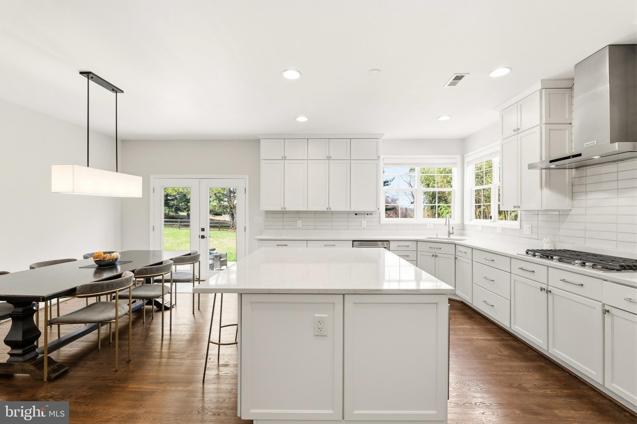 DARNESTOWN OUTSIDE - Residential