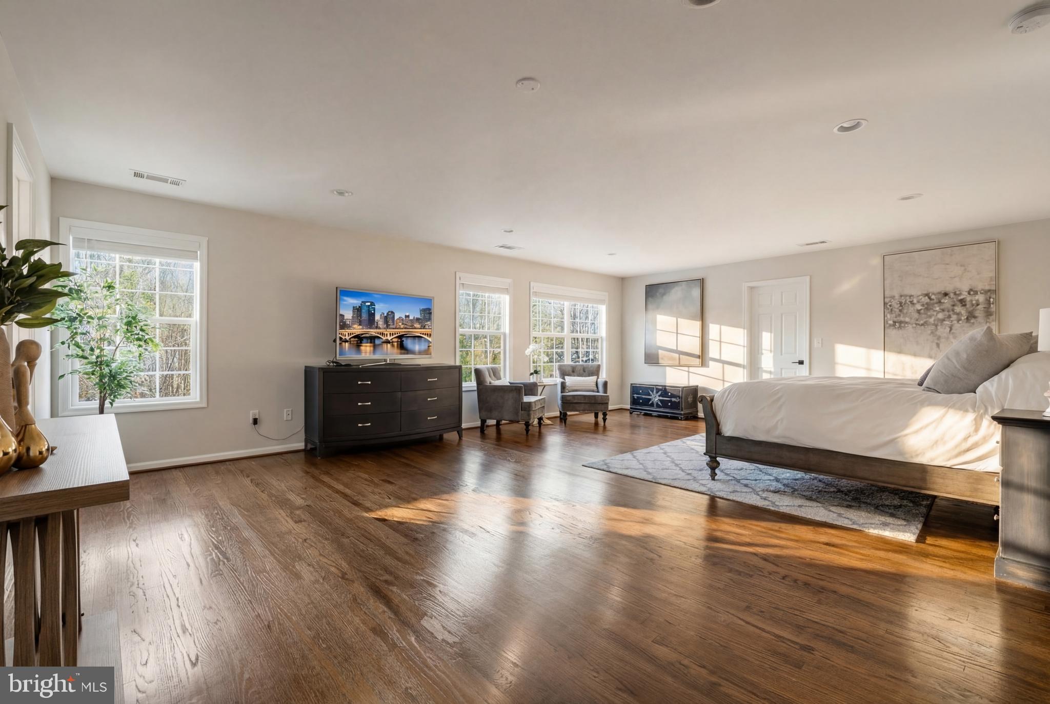 DARNESTOWN OUTSIDE - Residential