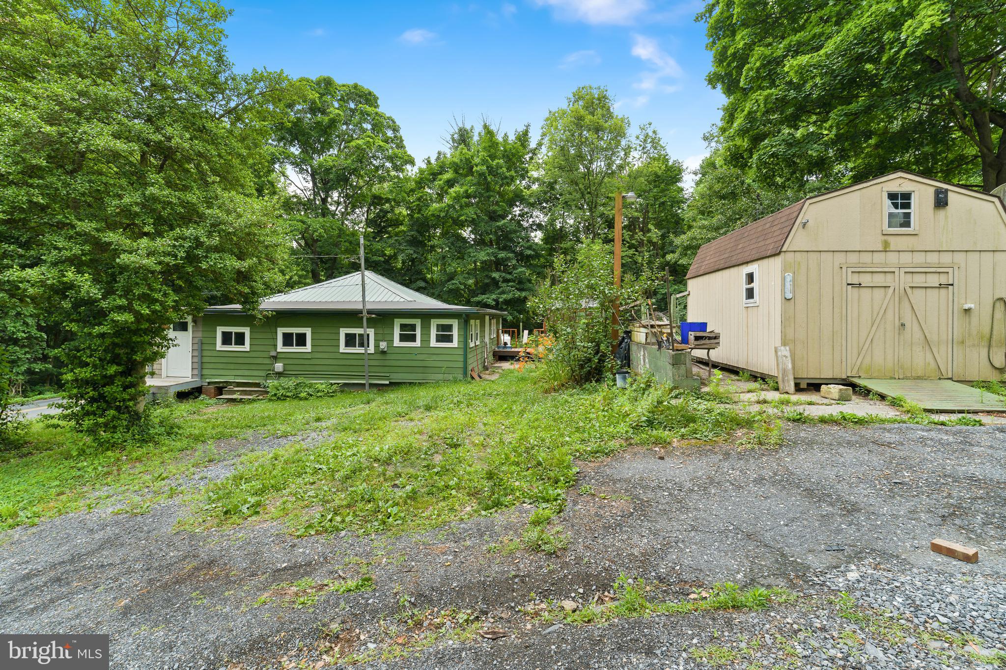 200 CREEKSIDE DRIVE