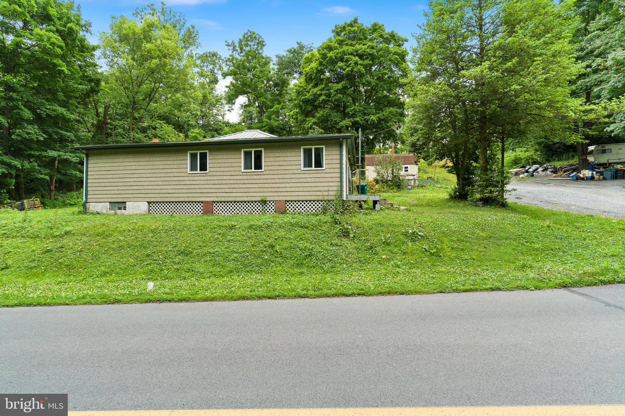 200 CREEKSIDE DRIVE