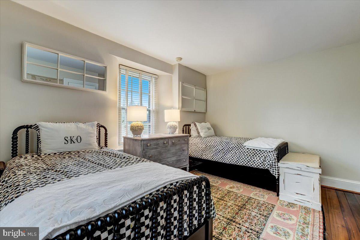 PIN OAK FARMS - Residential