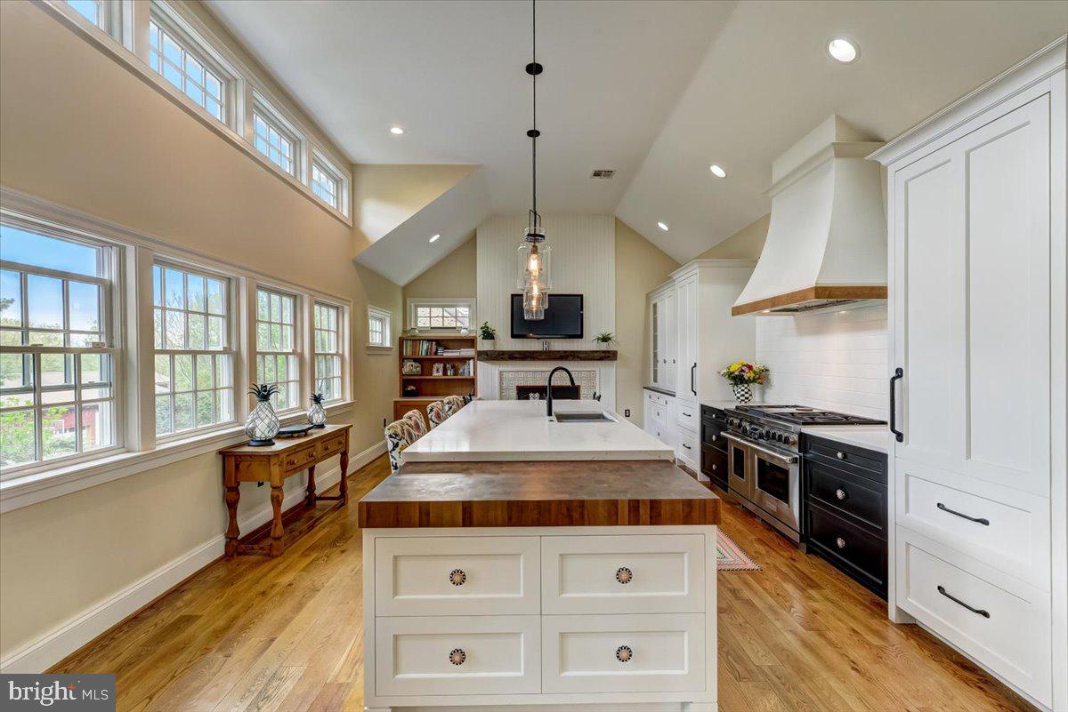 PIN OAK FARMS - Residential