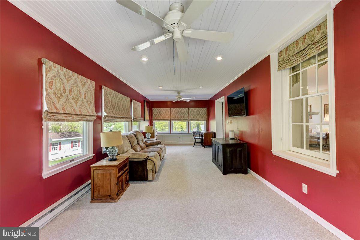 PIN OAK FARMS - Residential