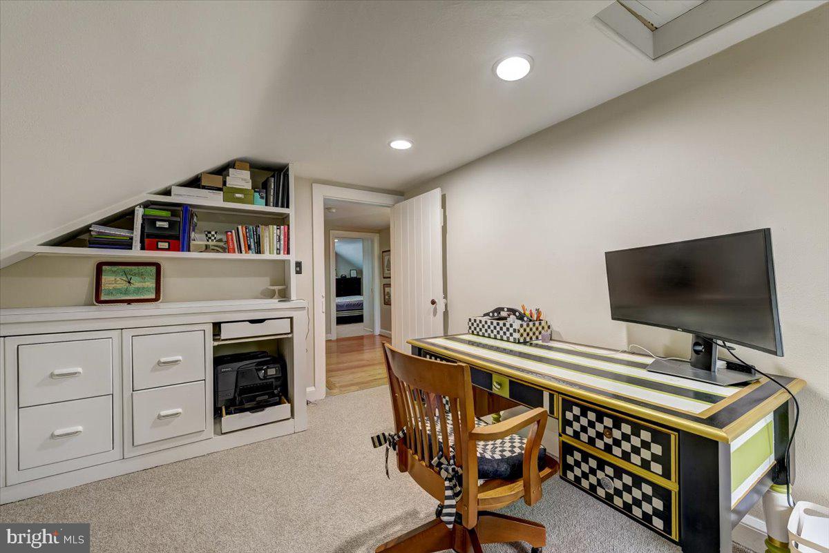 PIN OAK FARMS - Residential