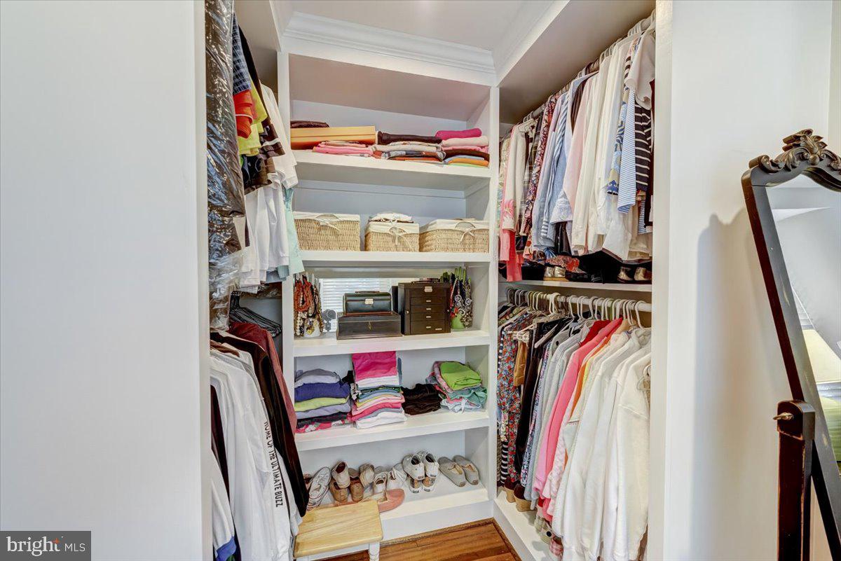 PIN OAK FARMS - Residential