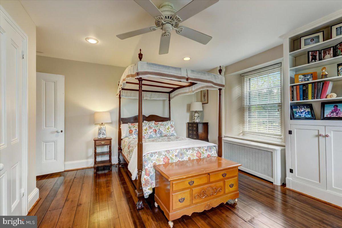 PIN OAK FARMS - Residential