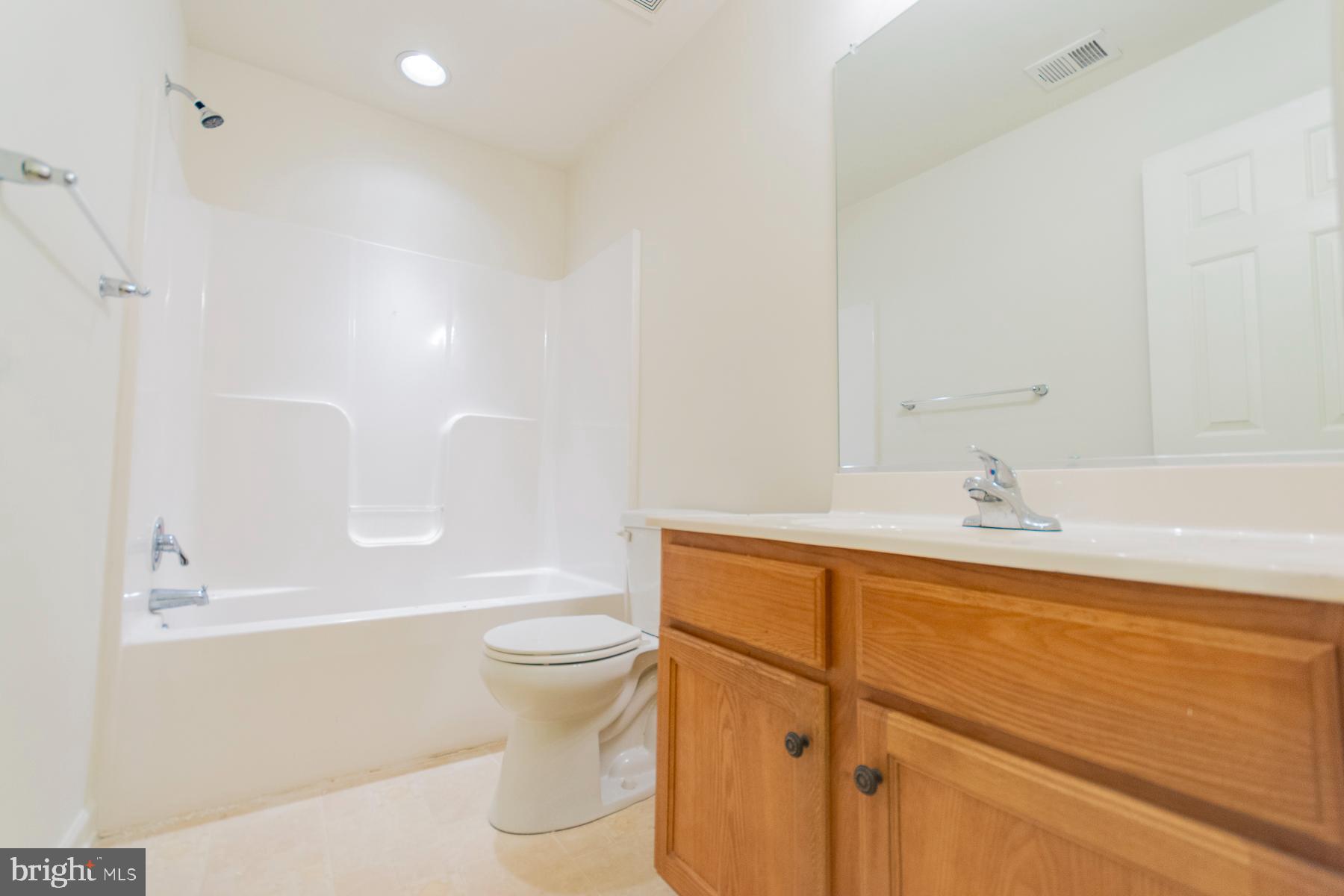 RIVERSIDE VILLAGES - Residential Lease