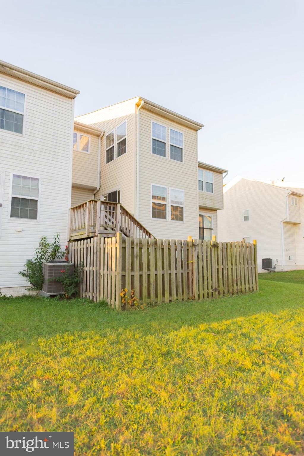 RIVERSIDE VILLAGES - Residential Lease