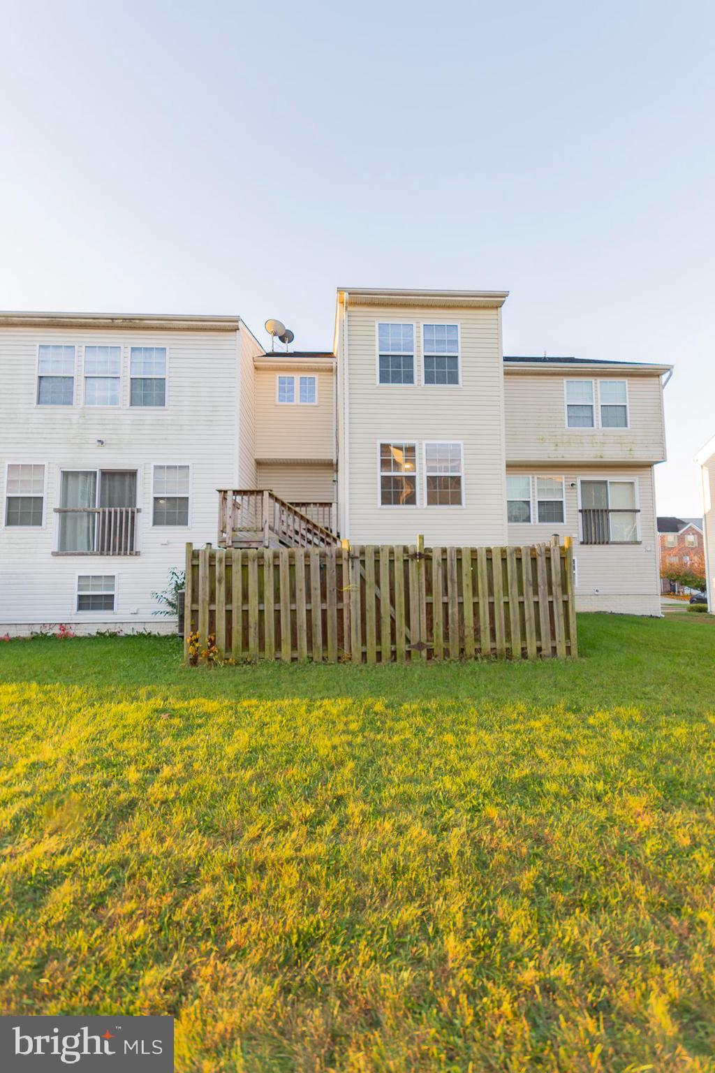 RIVERSIDE VILLAGES - Residential Lease