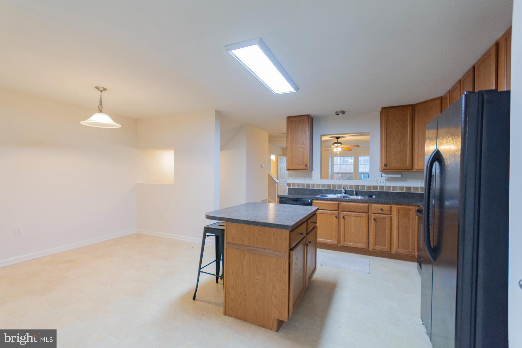 RIVERSIDE VILLAGES - Residential Lease