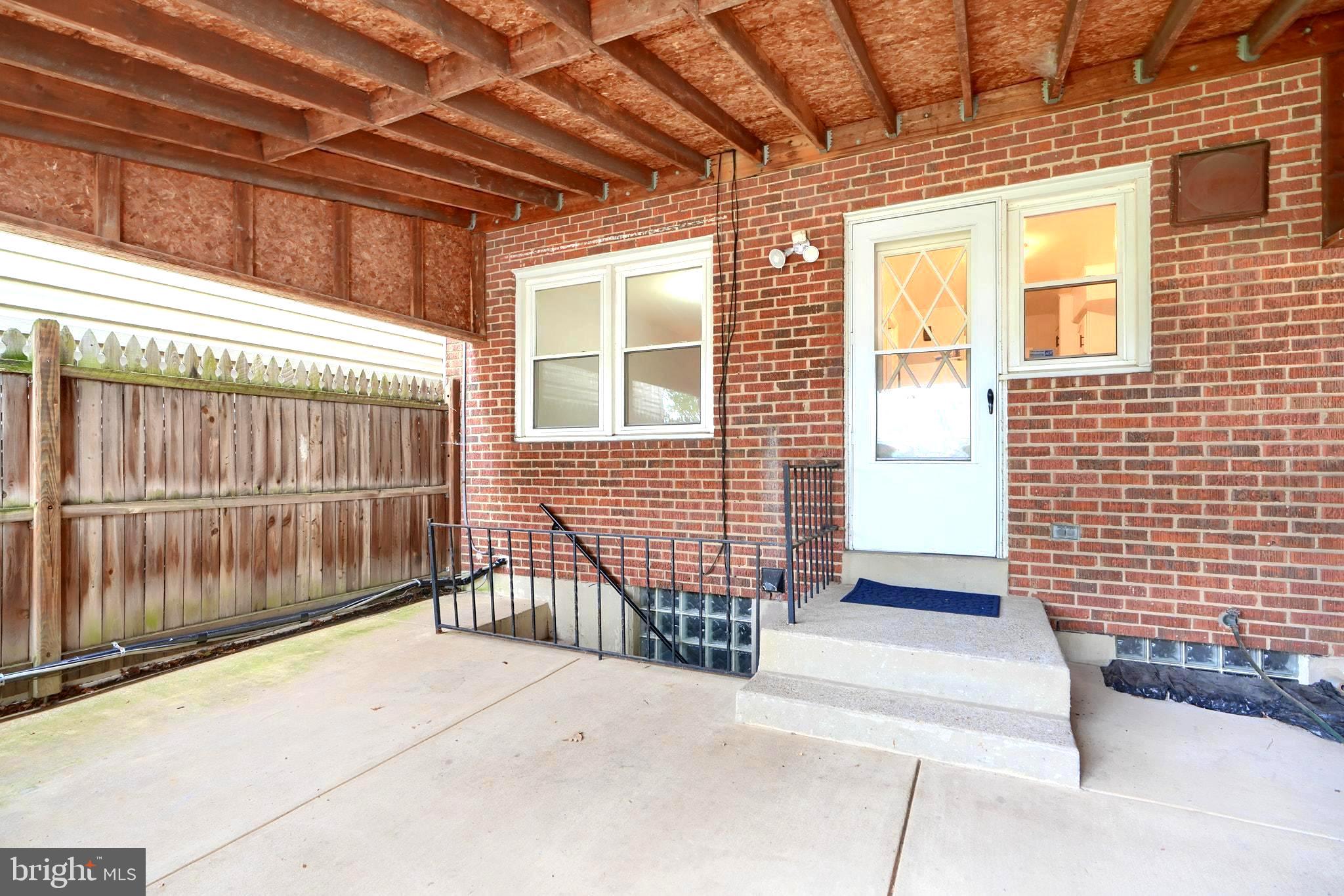 EASTCREST - Residential