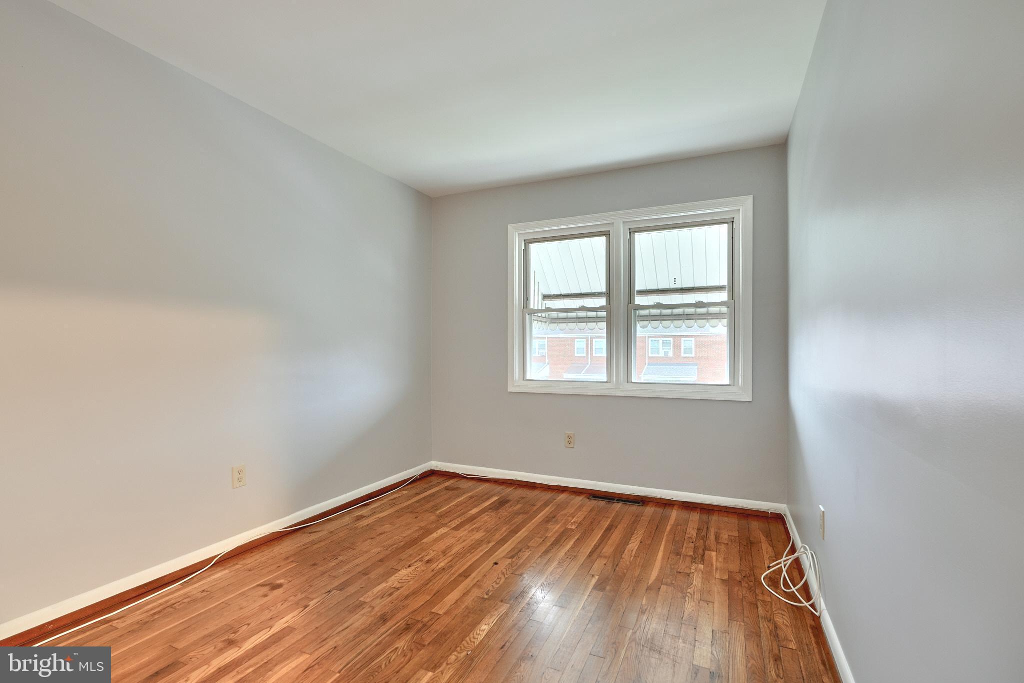 EASTCREST - Residential