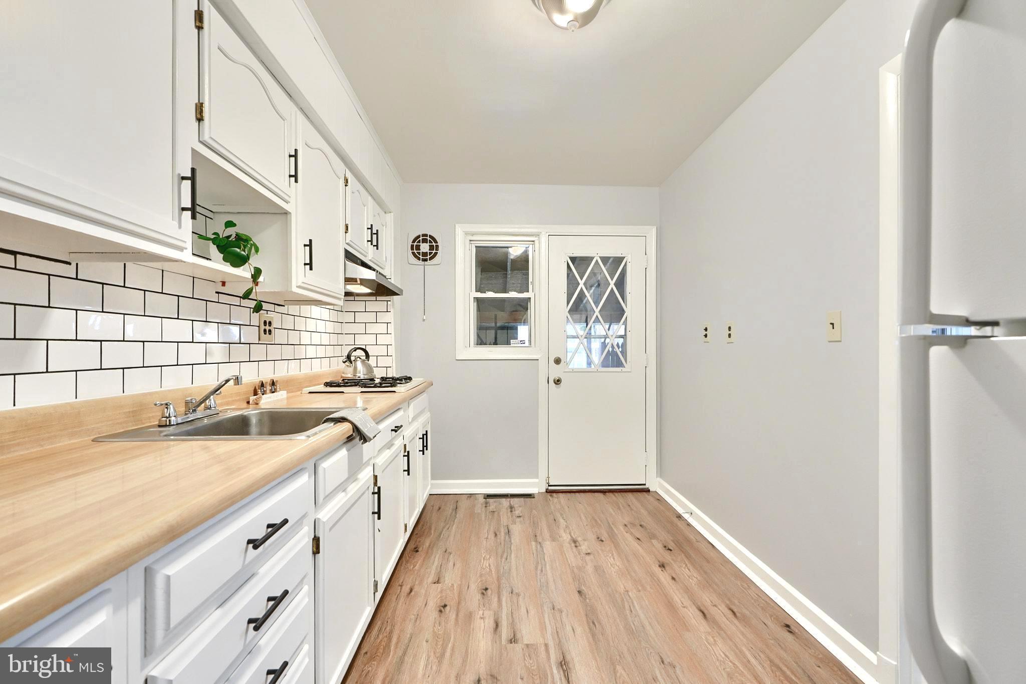 EASTCREST - Residential