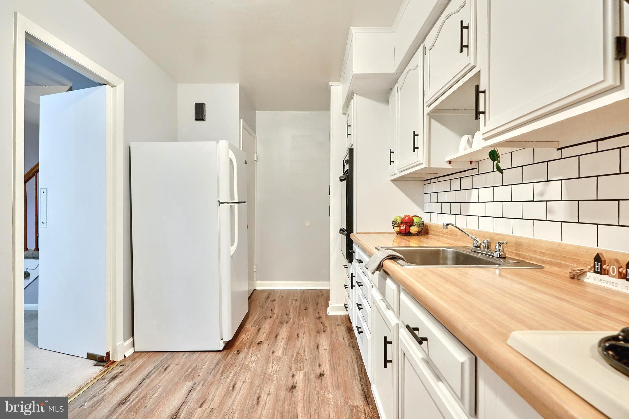 EASTCREST - Residential