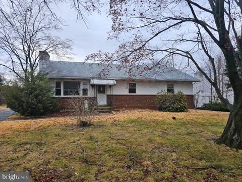 1836 3RD STREET LANGHORNE PA 19047