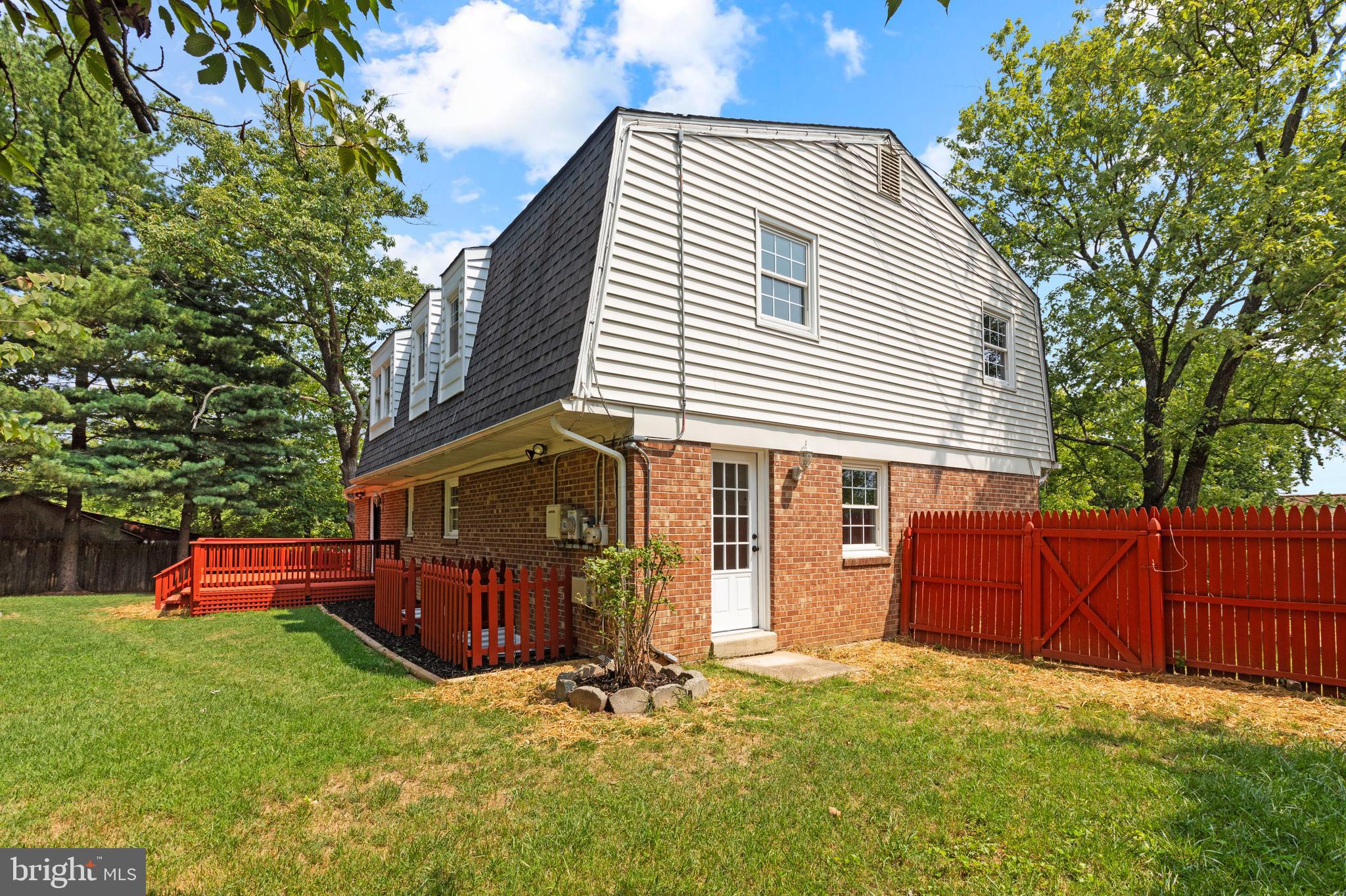 ADELPHI FOREST - Residential