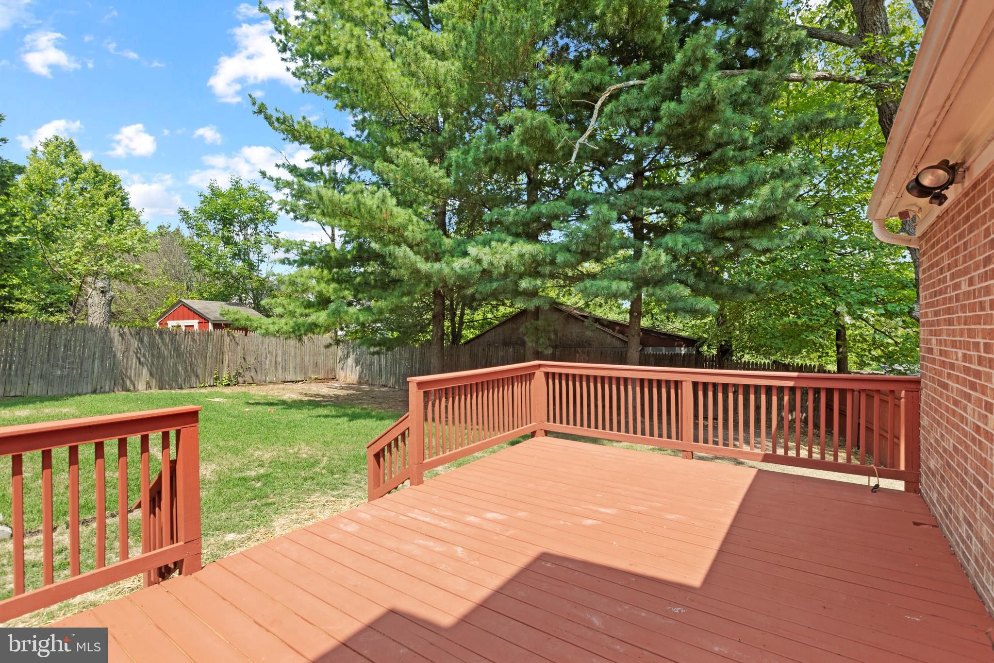 ADELPHI FOREST - Residential