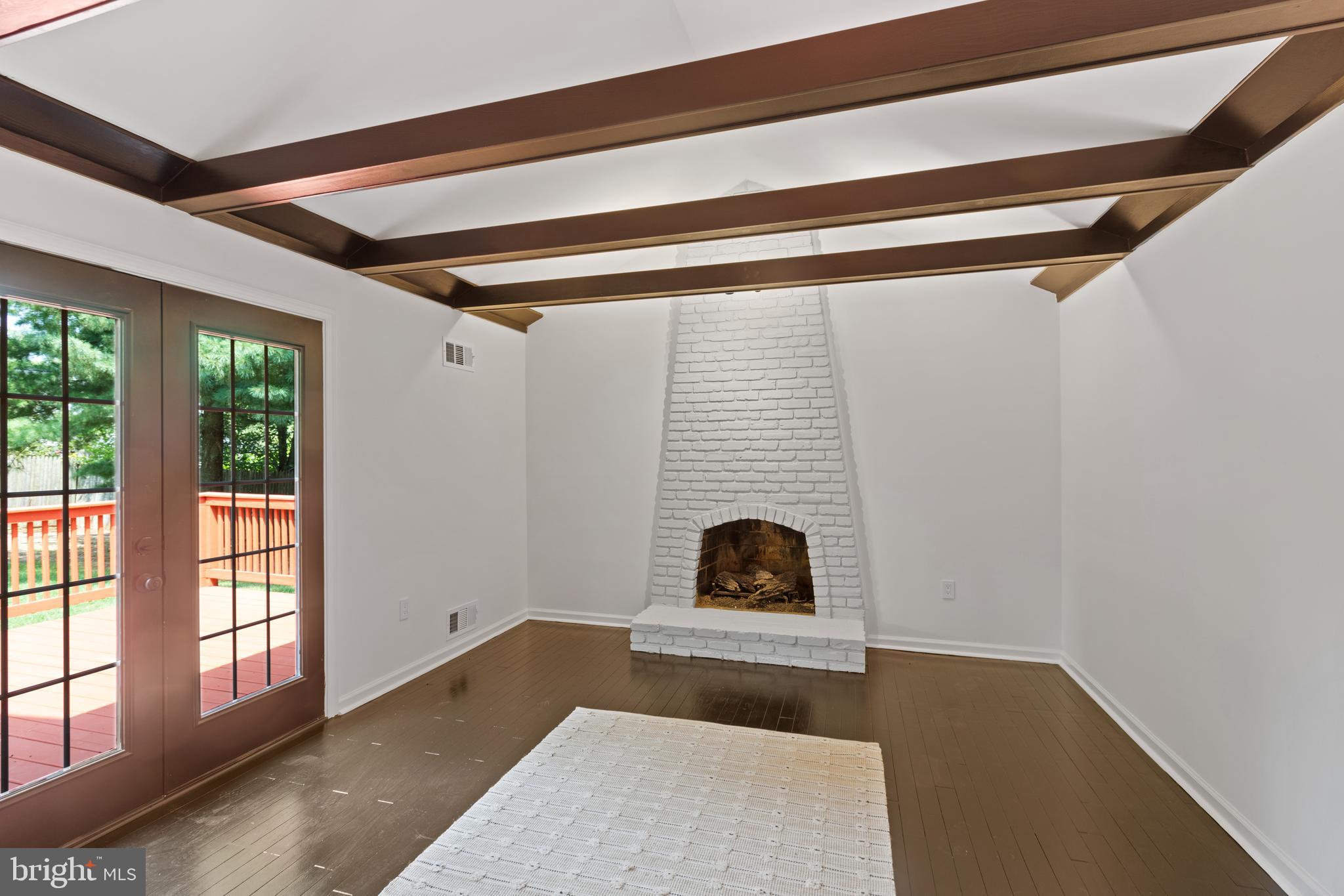 ADELPHI FOREST - Residential