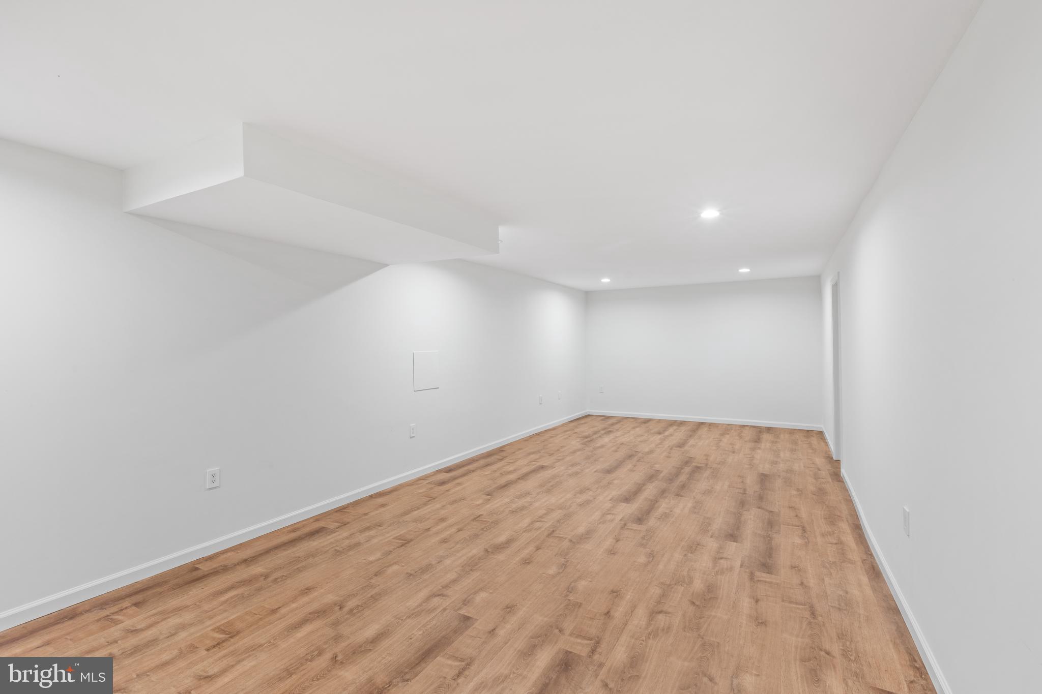 ADELPHI FOREST - Residential