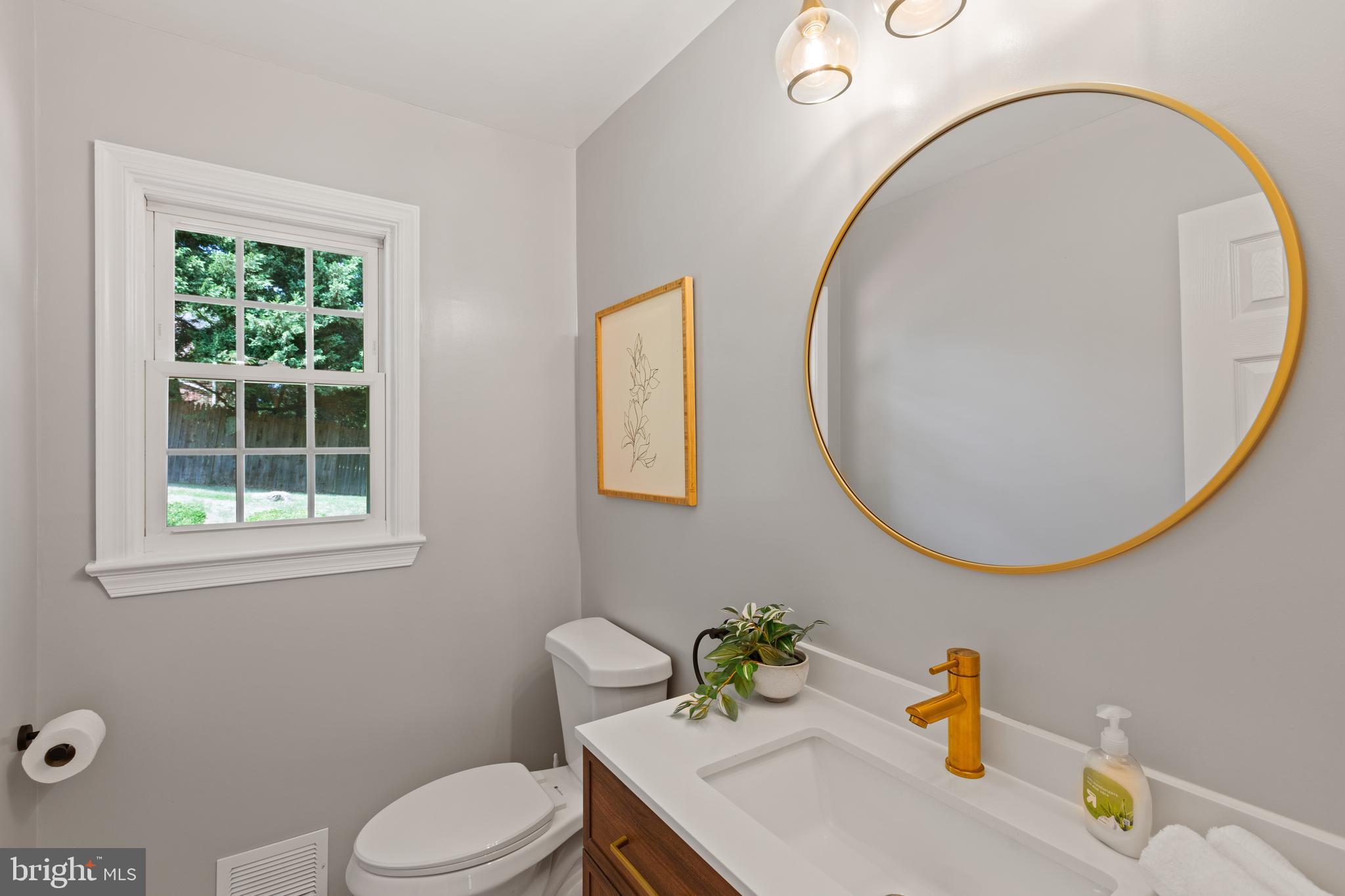 ADELPHI FOREST - Residential