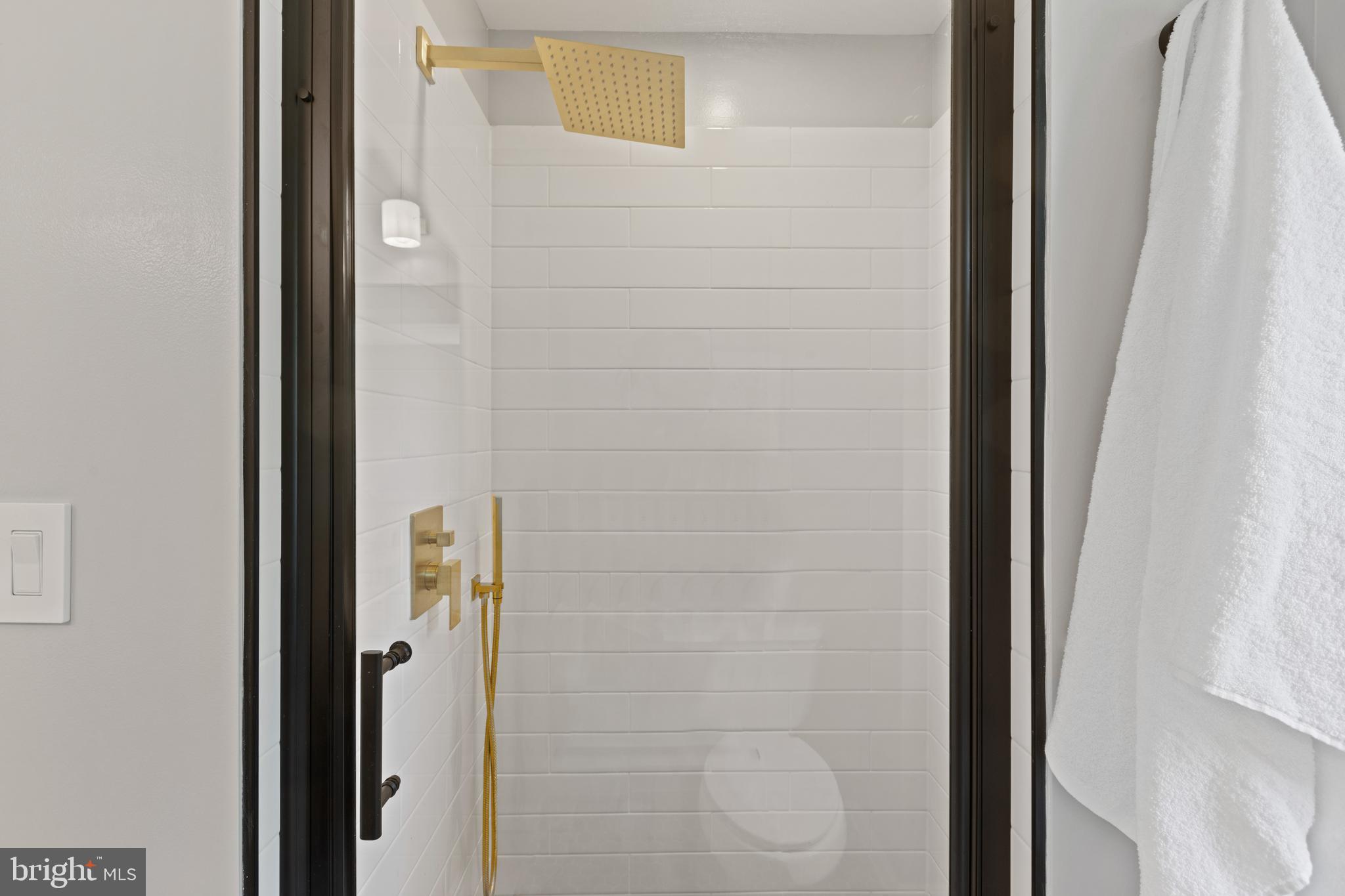 ADELPHI FOREST - Residential