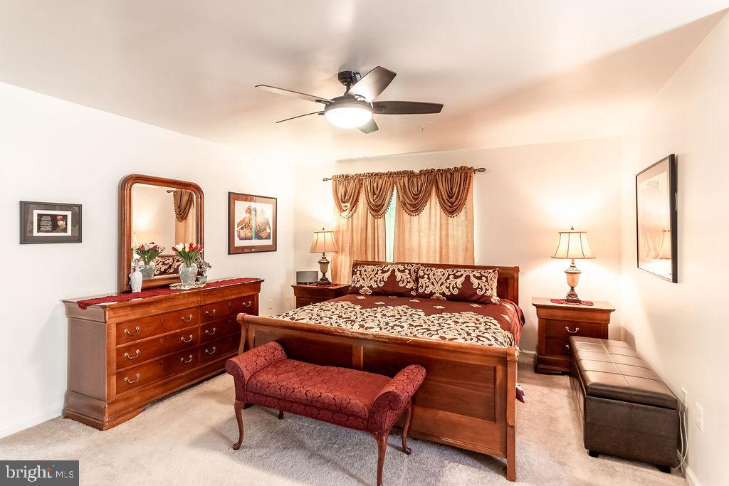 SUMMIT CREEK - Residential