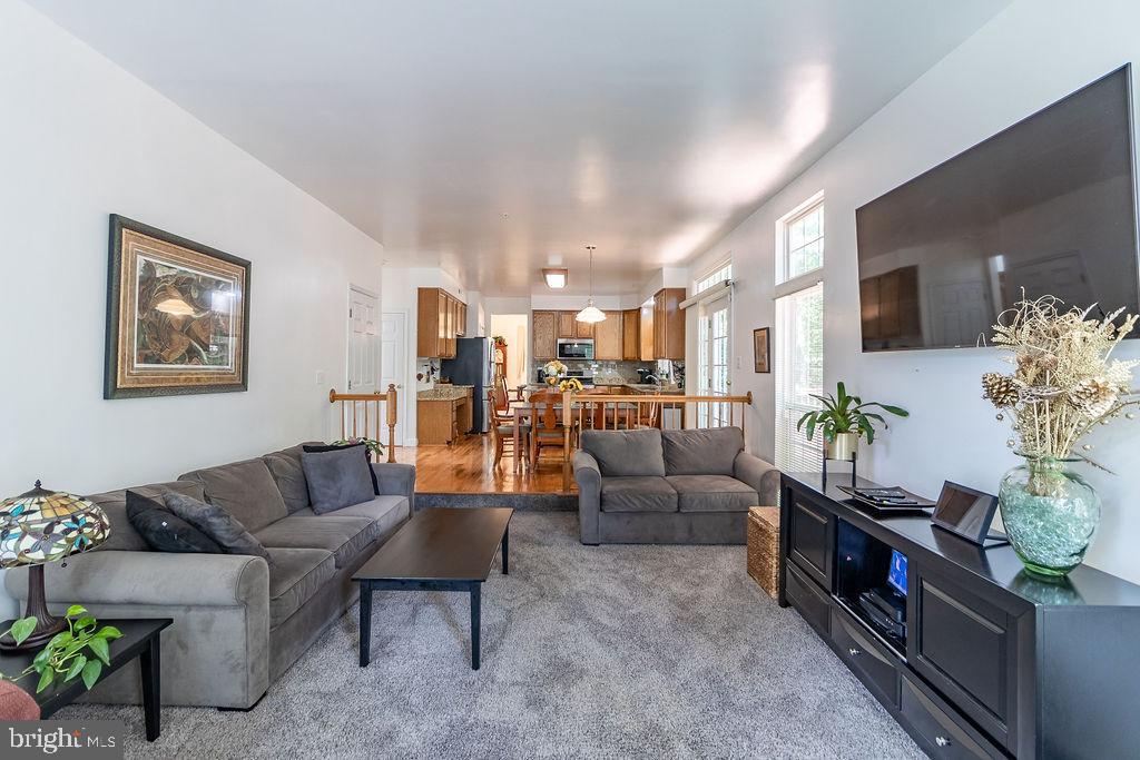 SUMMIT CREEK - Residential