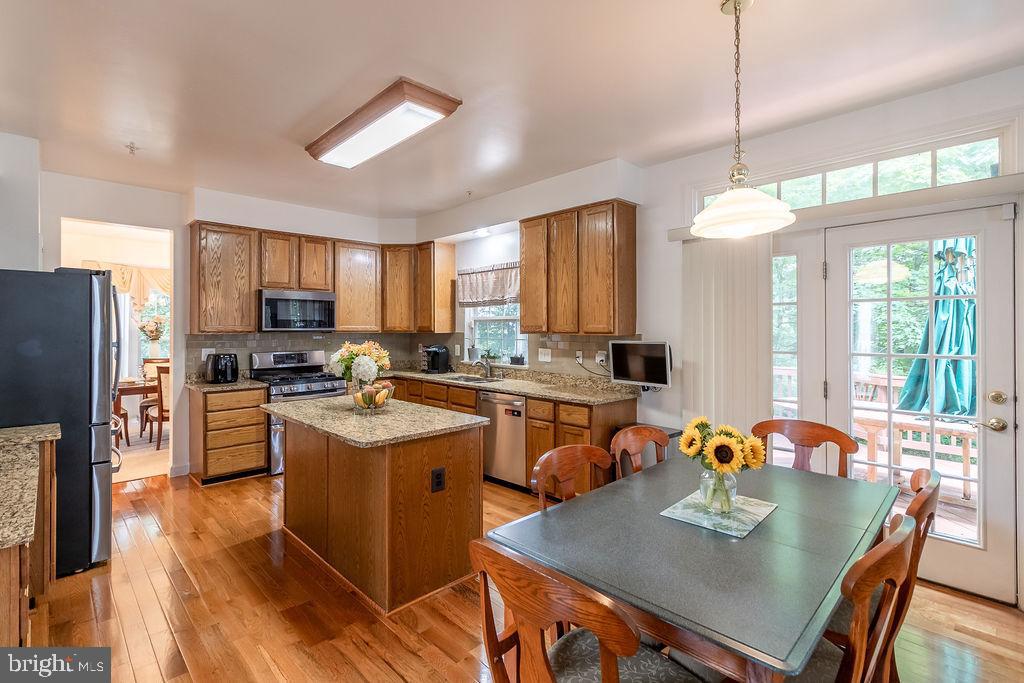 SUMMIT CREEK - Residential