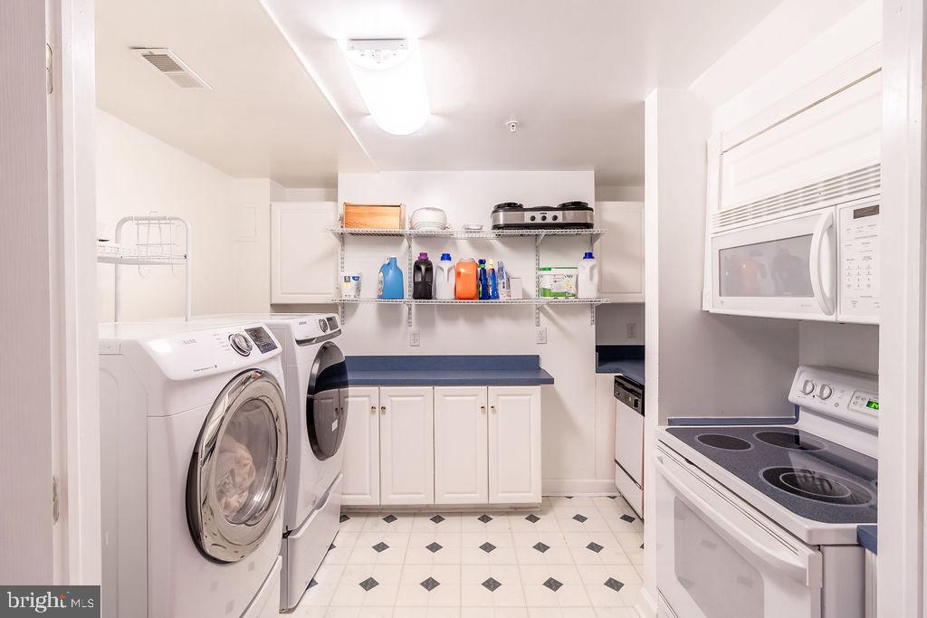 SUMMIT CREEK - Residential