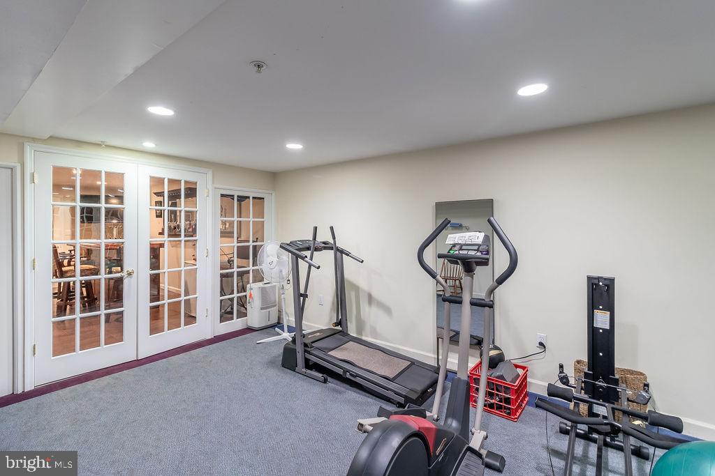 SUMMIT CREEK - Residential