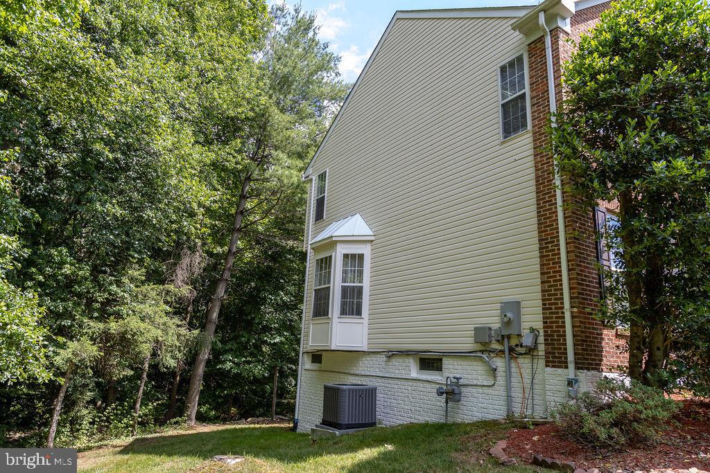 SUMMIT CREEK - Residential